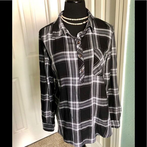 Great blouse by Faded Glory in 12/14 - Picture 1 of 3